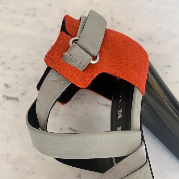 L.A.M.B. Korry sandals 7.5 in light grey - Picture 4 of 9